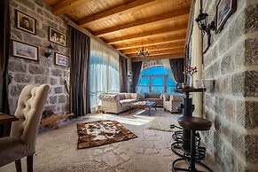 VILLA MILENA