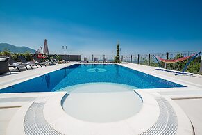 VILLA MILENA