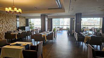 Ocean Grand Hotel