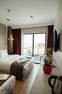 Linda Port Hotel