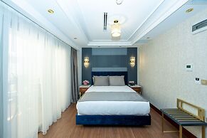 Freya Hotel