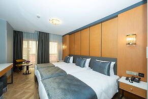 Freya Hotel