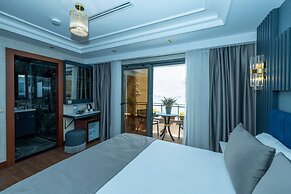Freya Hotel