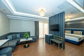Freya Hotel