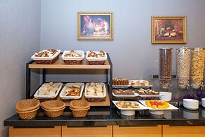 Freya Hotel