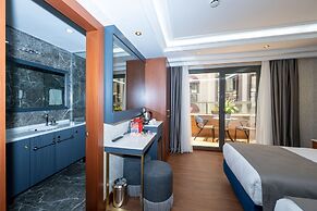 Freya Hotel