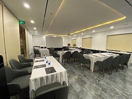 MERCY EMERALD HOTEL