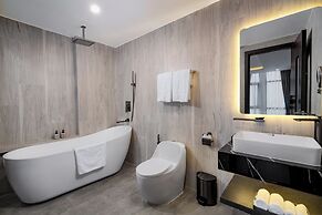 MERCY EMERALD HOTEL
