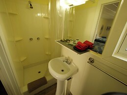 Creston Valley Motel