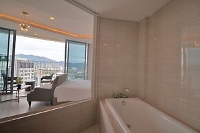 Wise Stay Panorama Condotel