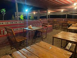 Dana Trail Hotel