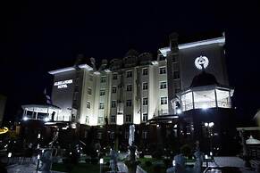ALEXANDER HOTEL
