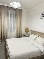 ALEXANDER HOTEL