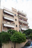 Modern apt with Increbilbe Athens Views