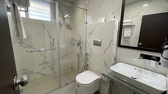Hotel Silver Clé Hitech City