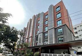 Hotel Silver Clé Hitech City