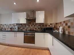 Charming 2-bed Apartment in Birmingham