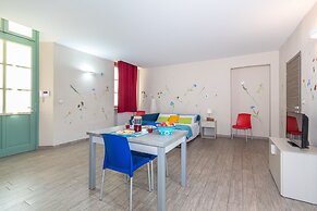 Housing Giulia by Wonderful Italy