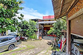 Hotel O Adinda Kost