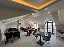 The Royal Luxury Hotel
