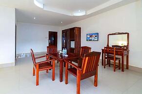 Lisha Grand Riverside Hotel