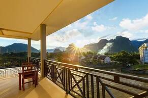 Lisha Grand Riverside Hotel