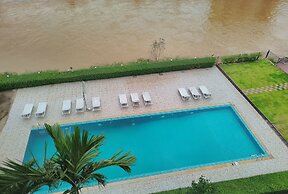 Lisha Grand Riverside Hotel