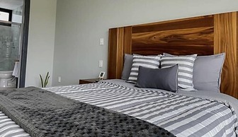 Level luxury condos