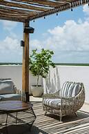Level luxury condos