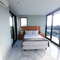 Level luxury condos