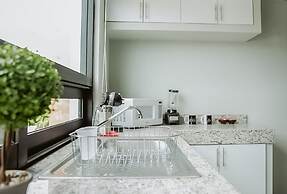 Level luxury condos
