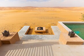 Bab Al Nojoum Bateen Liwa