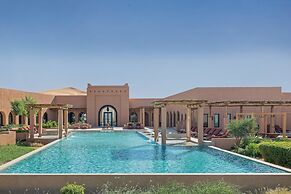 Bab Al Nojoum Bateen Liwa