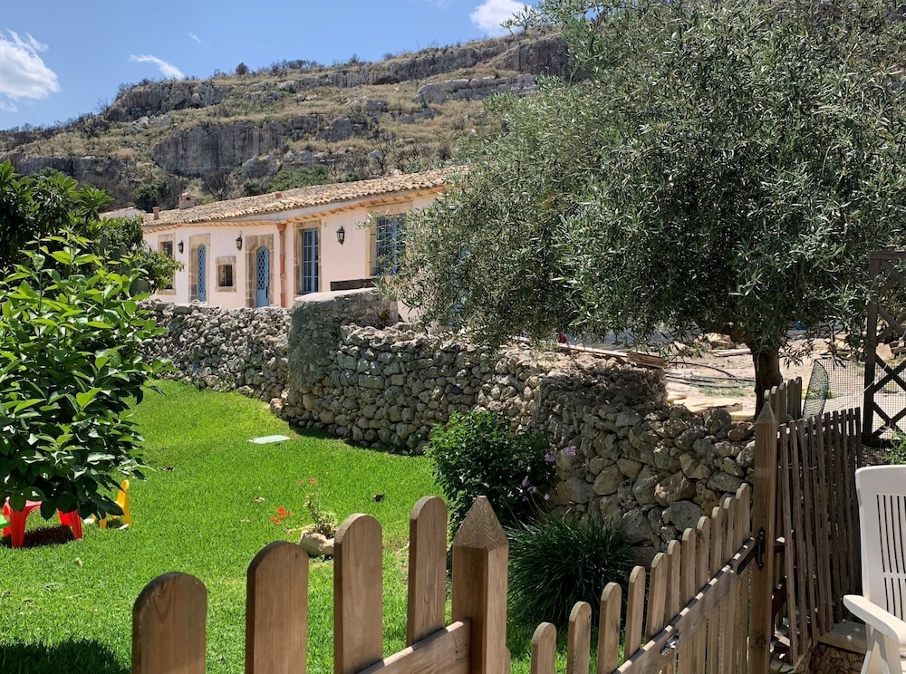 Masseria Santacatrini