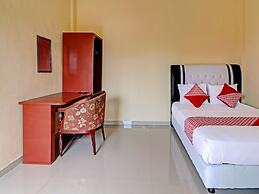 OYO 90945 Arizon Kost