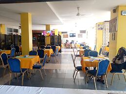 DOUBLE FIVE HOTEL