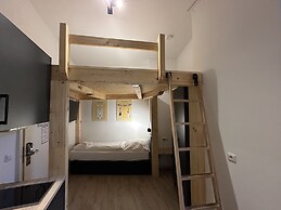 Servus Apartments by Homaris