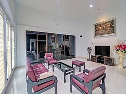 OYO 92057 Reny Kost Syariah