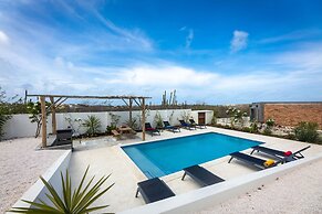 Sasha Apartment - Panoramic View With Pool