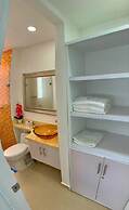 2 Bedroom Beachfront Apartment