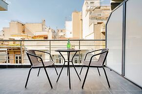 Sanders Home Suites - Charming Downtown Studio