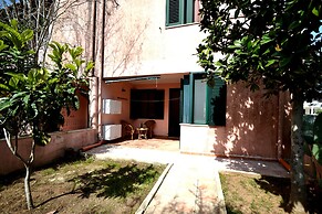 Comfortable Three-room Villa Located in Torre Dell'orso on the Ground 