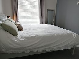 2-bed Flat in Hamilton Square