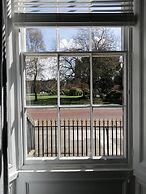 2-bed Flat in Hamilton Square