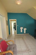 Room-pelagos Studios by Frangki