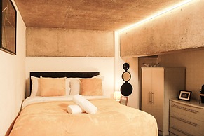 Modern Luxury Serviced Duplex Apartments by Repose