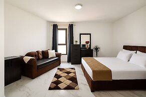 Beachfront Chalet in Porto Said With Pool