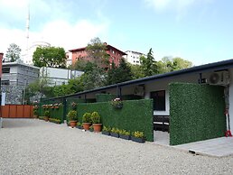 mia mia suites