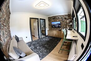 mia mia suites