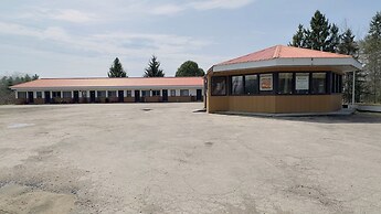 Rolphton Motel and Restaurant